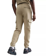 Men's Club Fleece Cargo Pants In Parachute Beige
