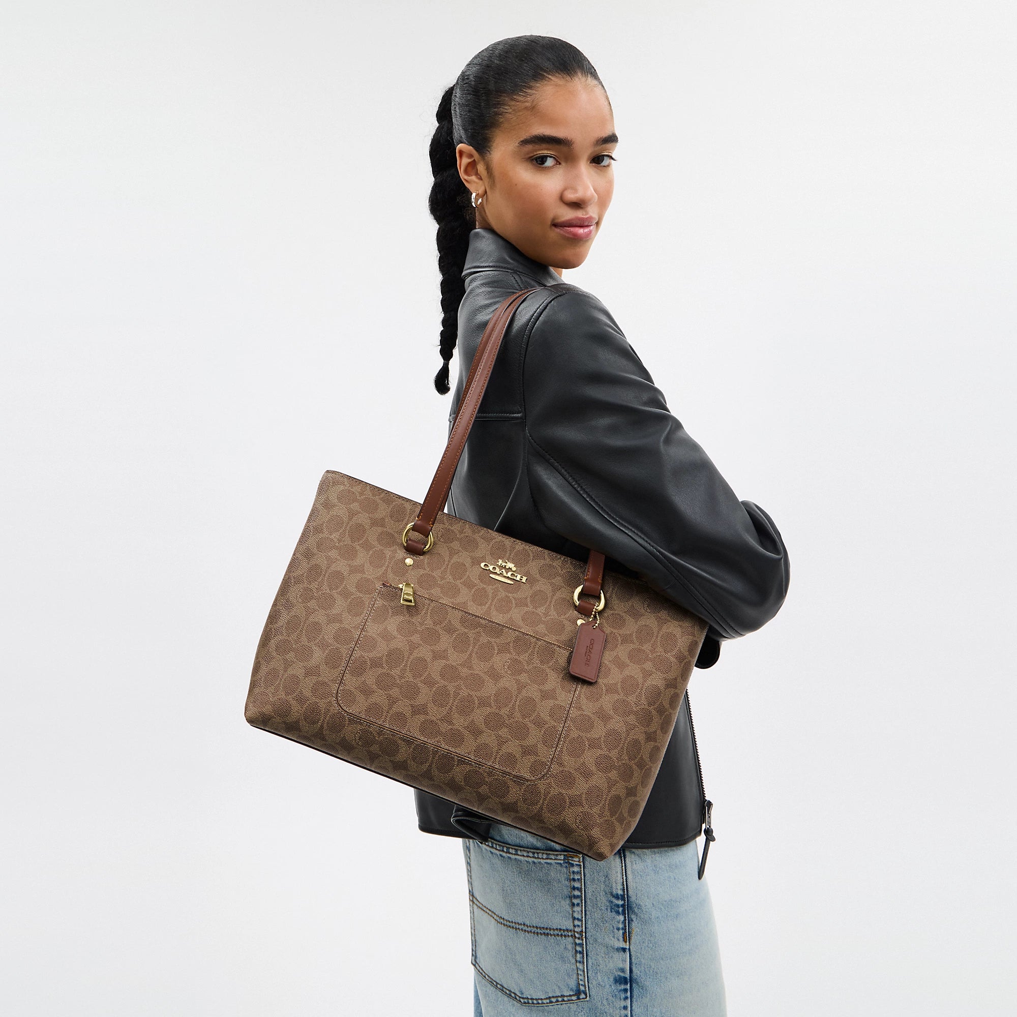 Coach Outlet Station Tote Bag In Signature Canvas