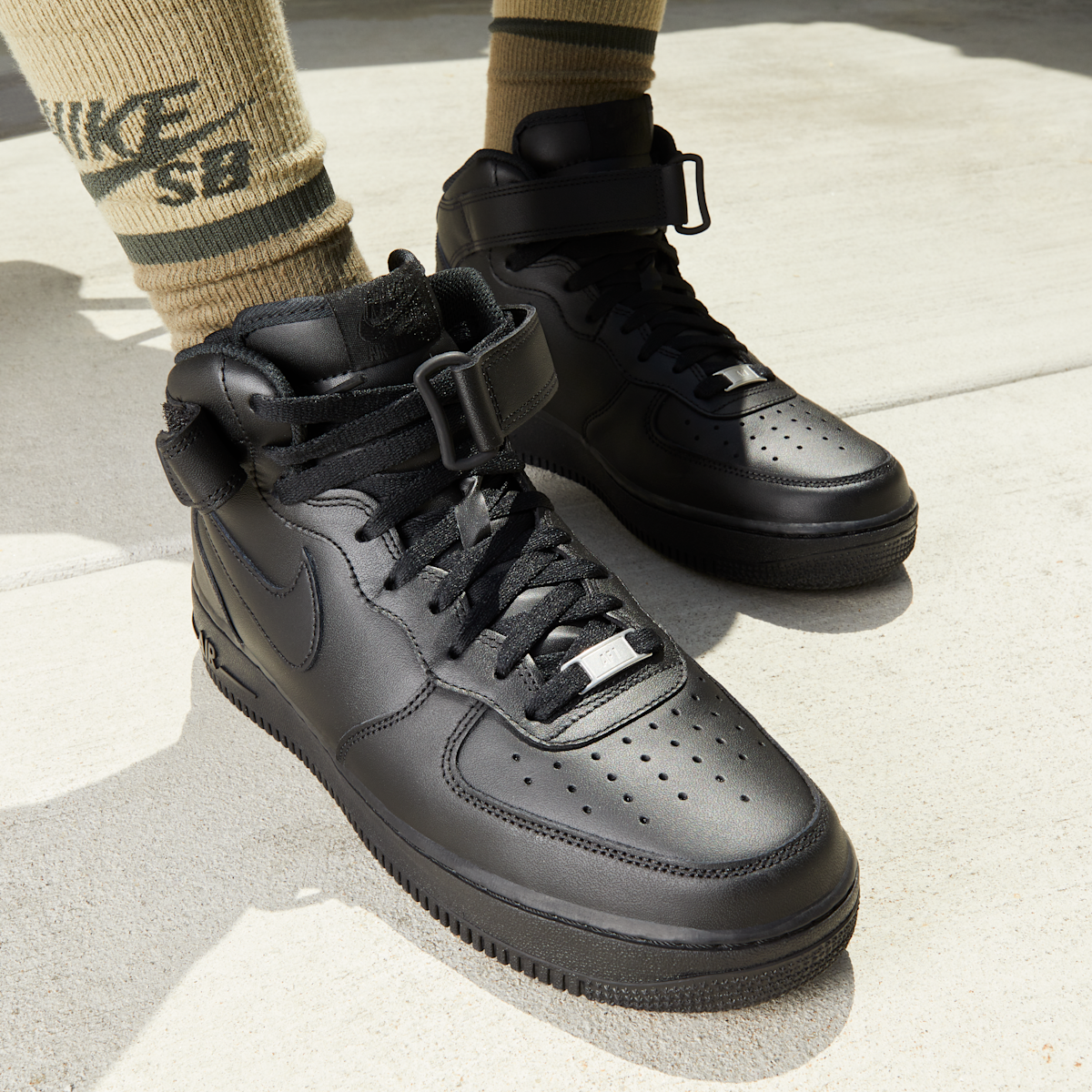 Men's Air Force 1 Mid '07 Shoes