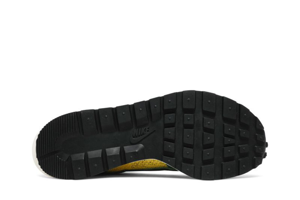 Nike Vaporwaffle sacai Tour Yellow Stadium Green