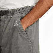 Men's Acg Hiking Shorts In Dark Stucco/summit White