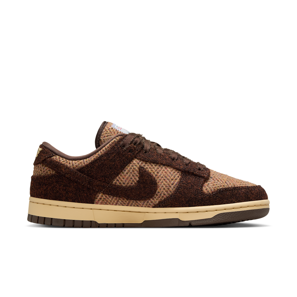 Women's Dunk Low x Harris Tweed Shoes