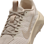 Women’s Wildhorse 10 (105 - Lt Orewood Brn/Cream II-Saftey Orange)