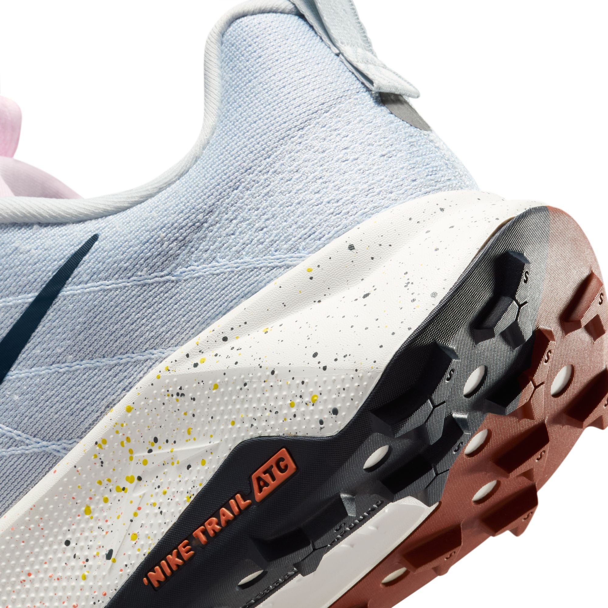 Men’s Wildhorse 10 (004 - Pure Platinum/Armory Navy-Football Grey)