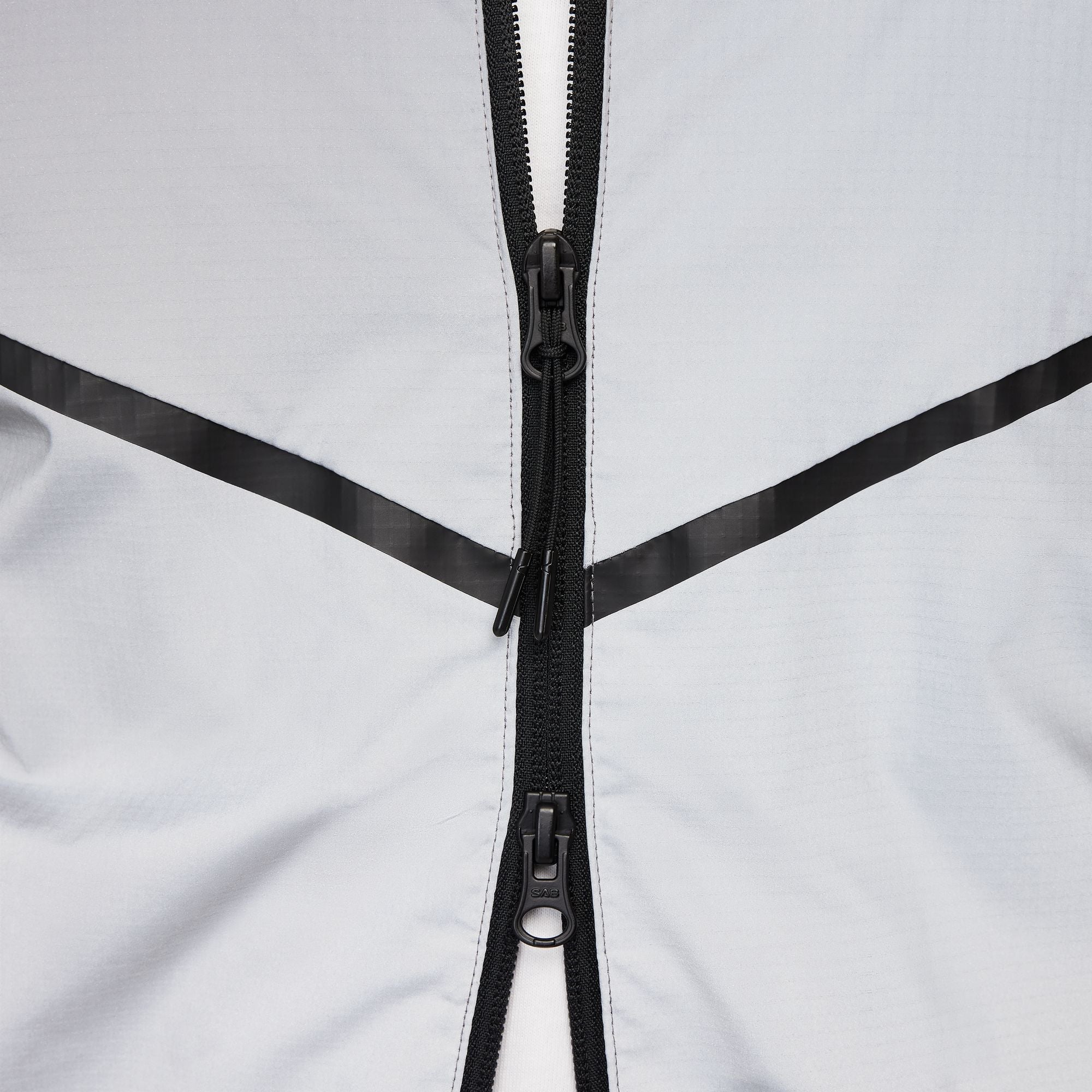Men's Nike Tech Woven Reflective Jacket - Reflect Silver/Black