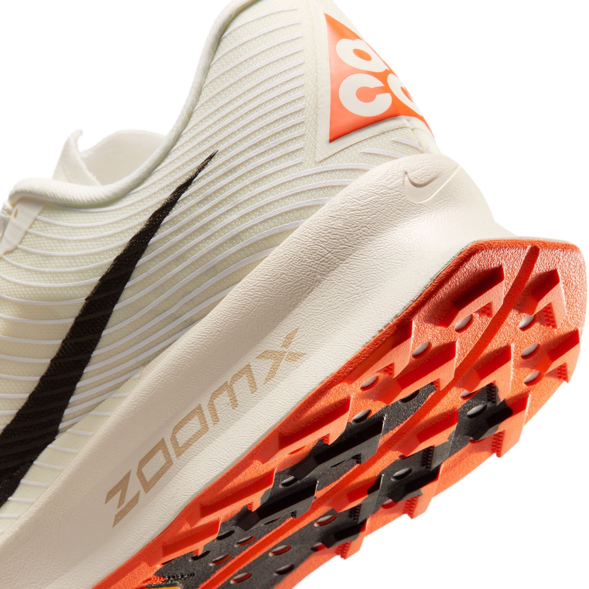 Men’s ACG Ultrafly Trail (101 - Sail/Black-White-Saftey Orange)