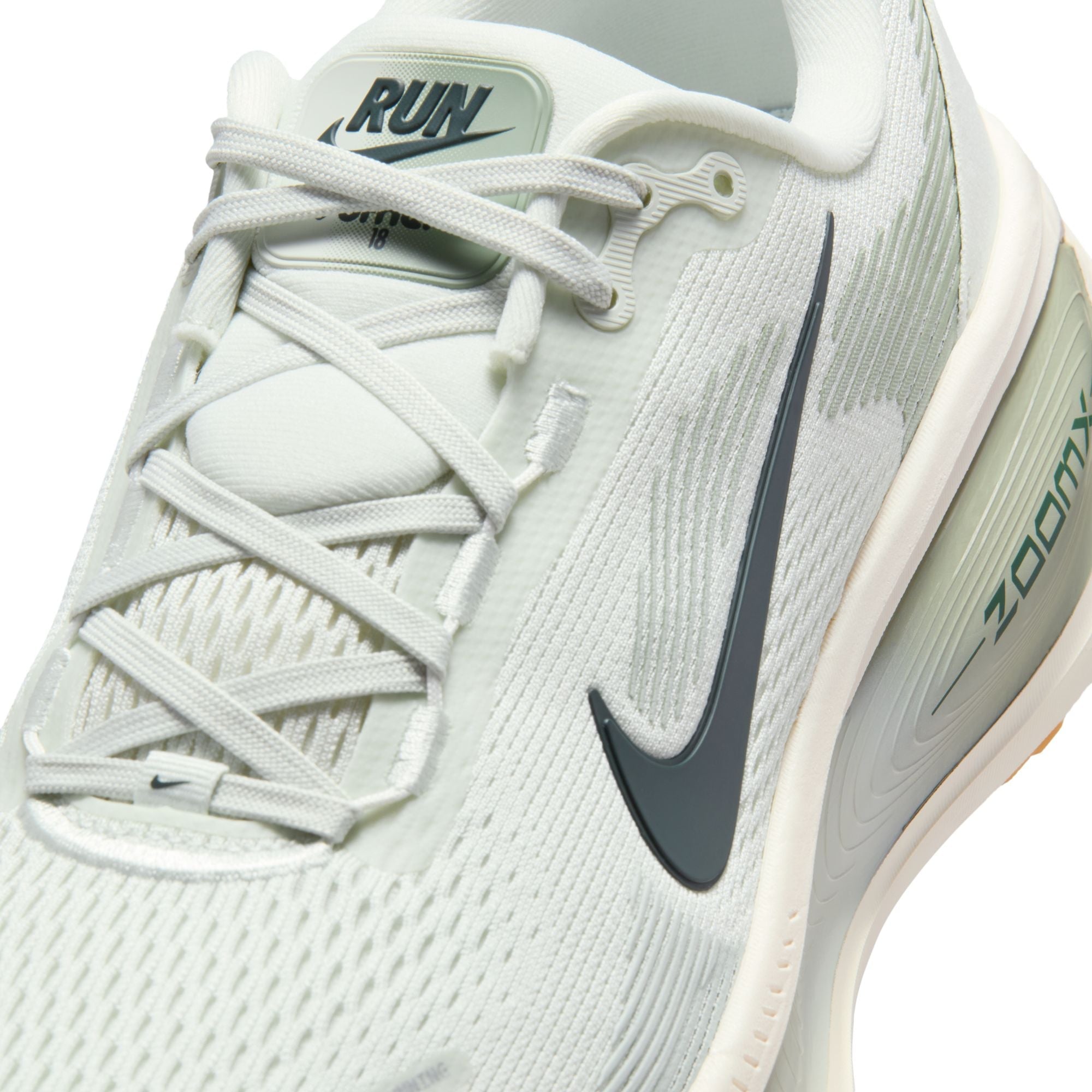Men's Vomero 18 (020 - Spruce Aura/Black Spruce-Jade Horizon)