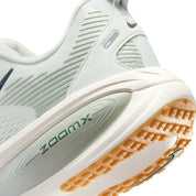 Men's Vomero 18 (020 - Spruce Aura/Black Spruce-Jade Horizon)