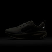 Women's Vomero 18 (101 - Summit White/Black-Coconut Milk)