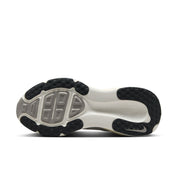 Women's Vomero 18 (101 - Summit White/Black-Coconut Milk)