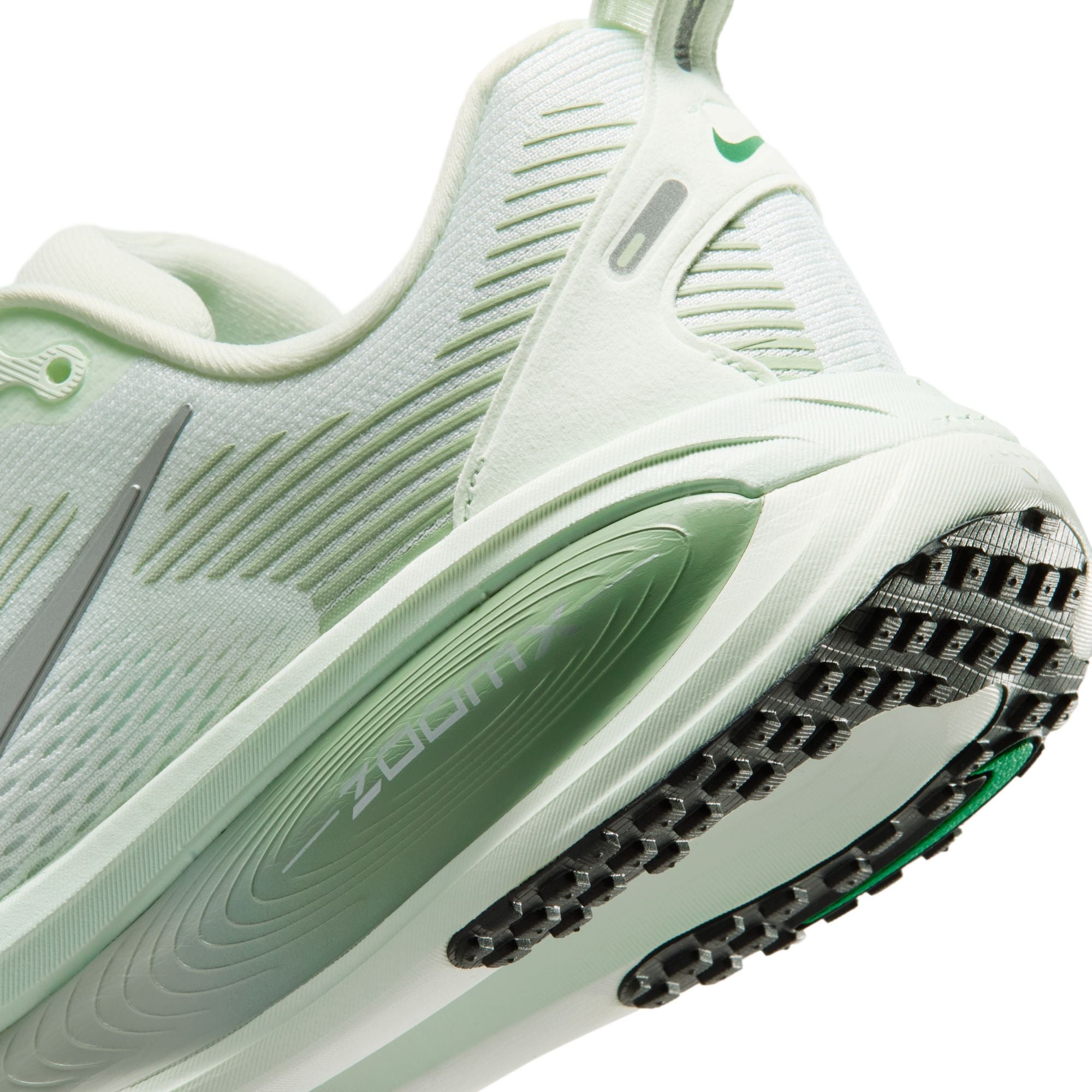 Women's Vomero 18 (300 - Barely Green/Metallic Silver-Stream)