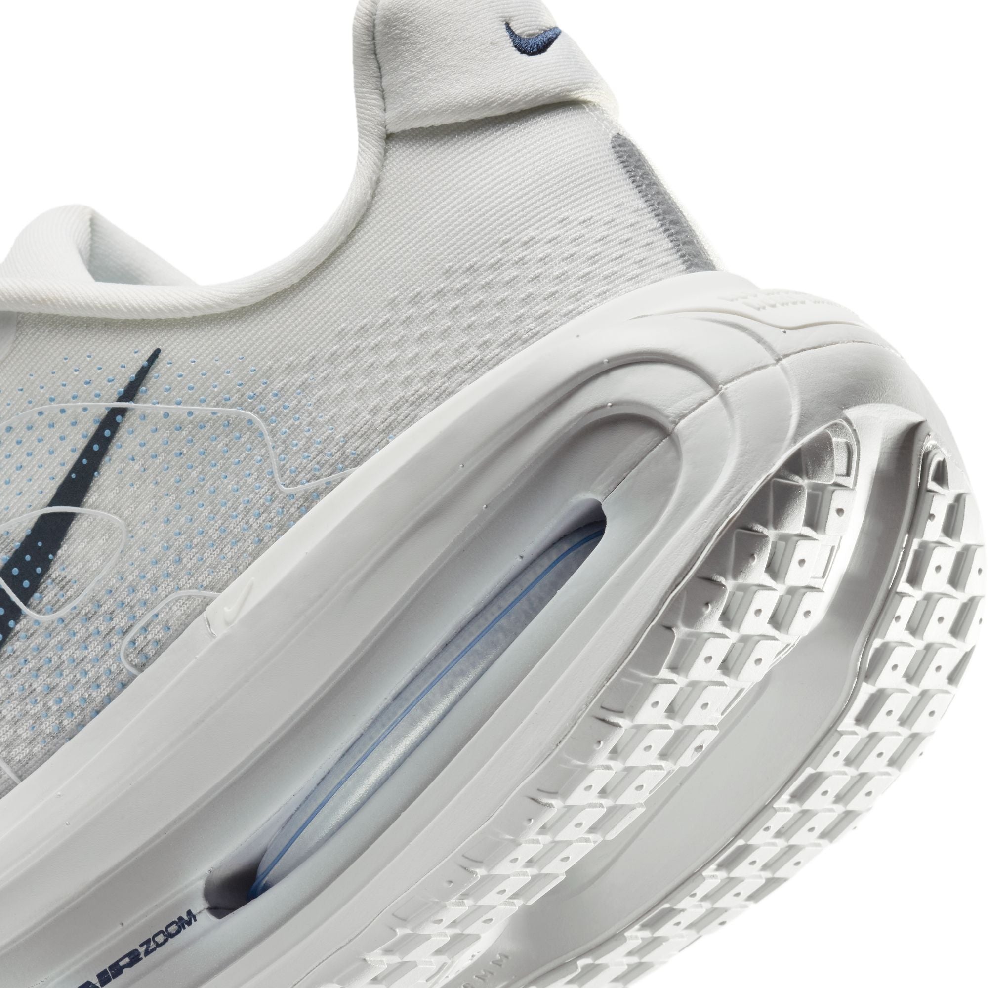 Men's Vomero Premium (104 - Off White/Dark Obsidian-Grey Fog)