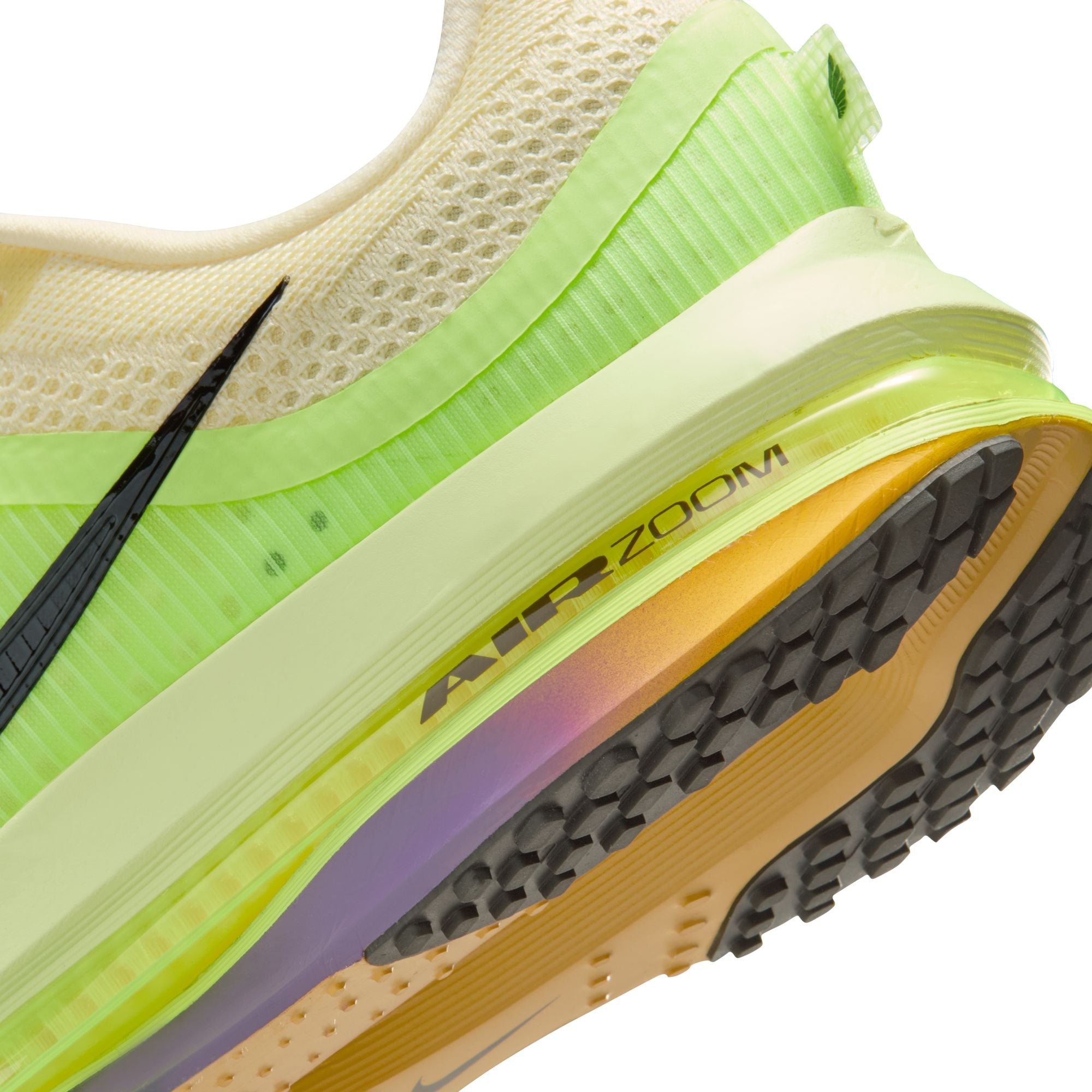 Men's Pegasus Premium (701 - Alabaster/Black-Barely Volt-Volt Ice)