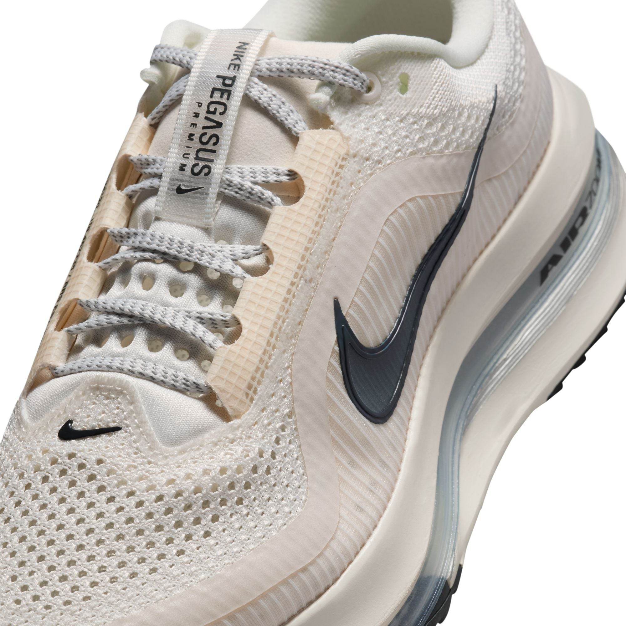 Women's Pegasus Premium (106 - Sail/Off Noir/Metallic Silver)