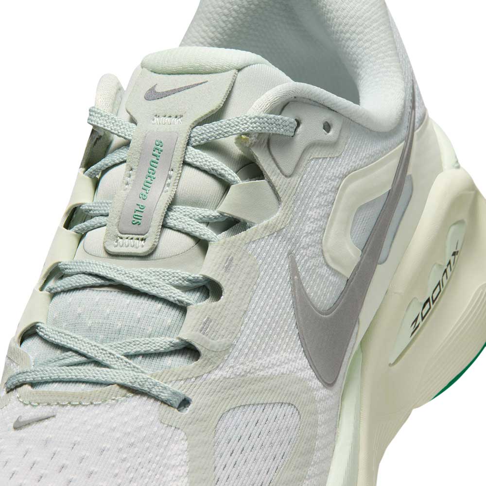 Women's Nike Structure Plus Running Shoe - Light Silver/Metallic Silver - Regular (B)