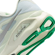 Women’s Structure Plus (004 - Light Silver/Metallic Silver)