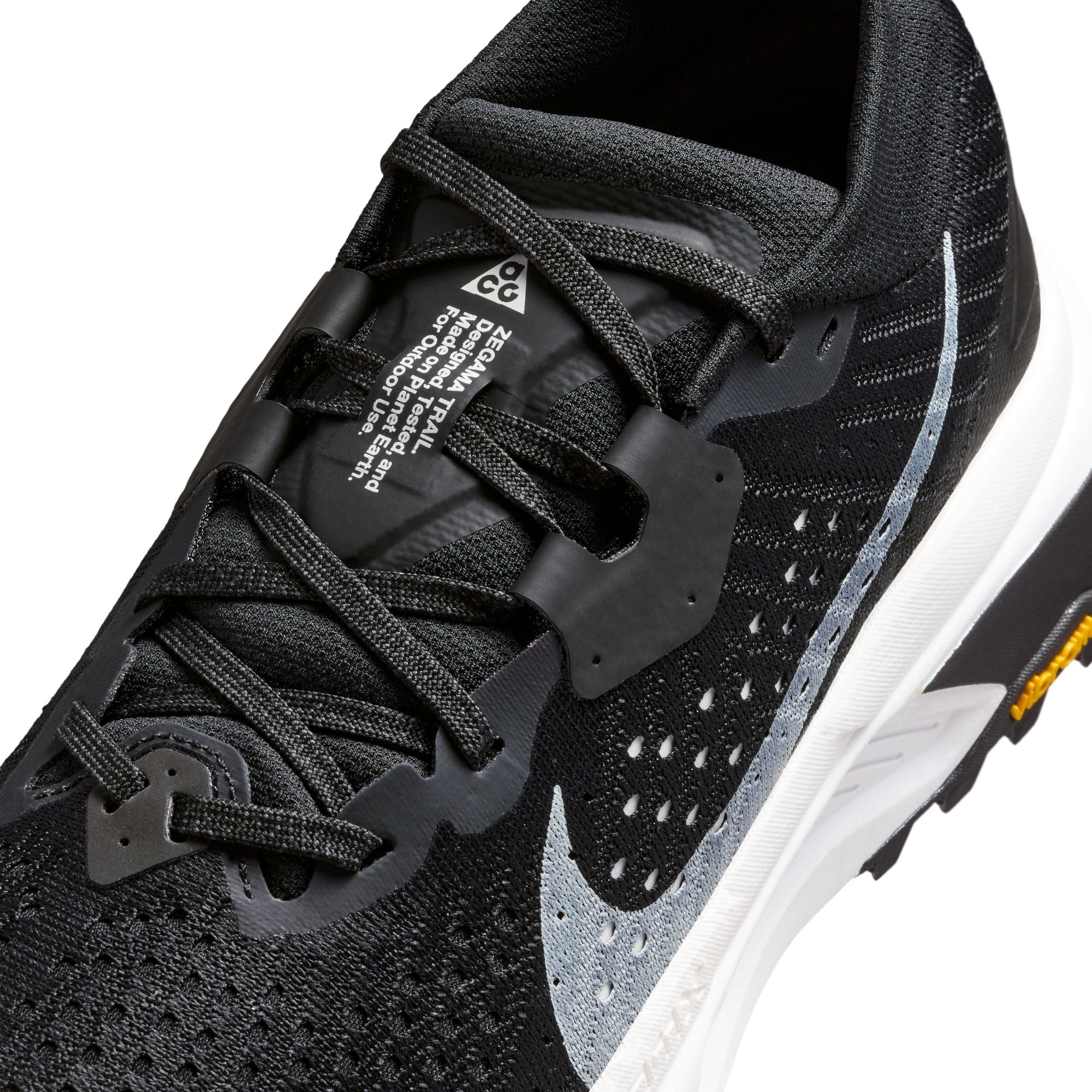 Women’s ACG Zegama Trail (001 - Black/Summit White-Safety Orange)