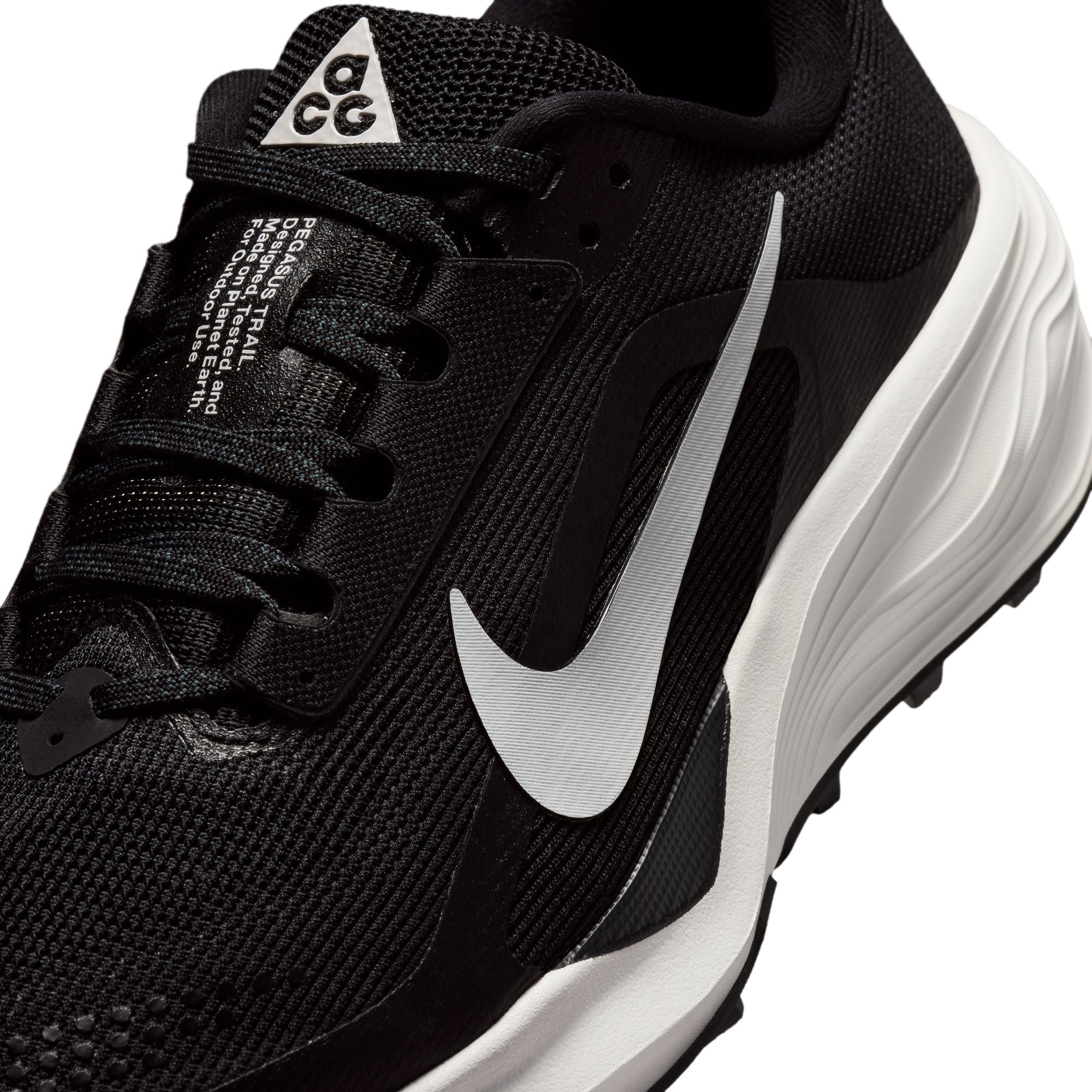 Women’s ACG Pegasus Trail (001 - Black/Summit White-Anthracite)