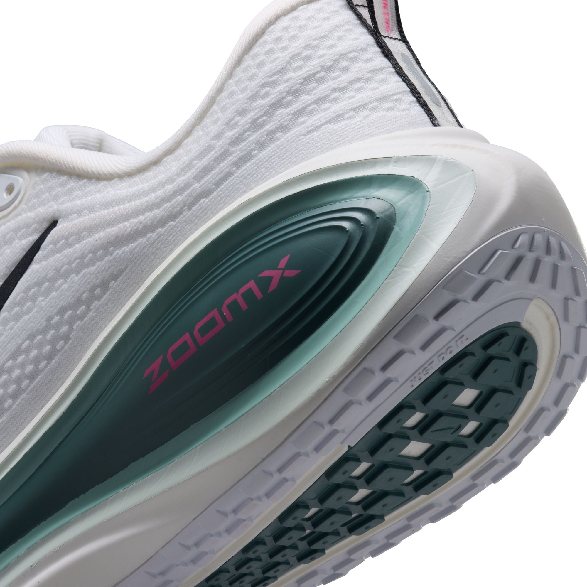 Men's Vomero Plus (110 - White/Black-Mineral Slate-Hyper Pink)