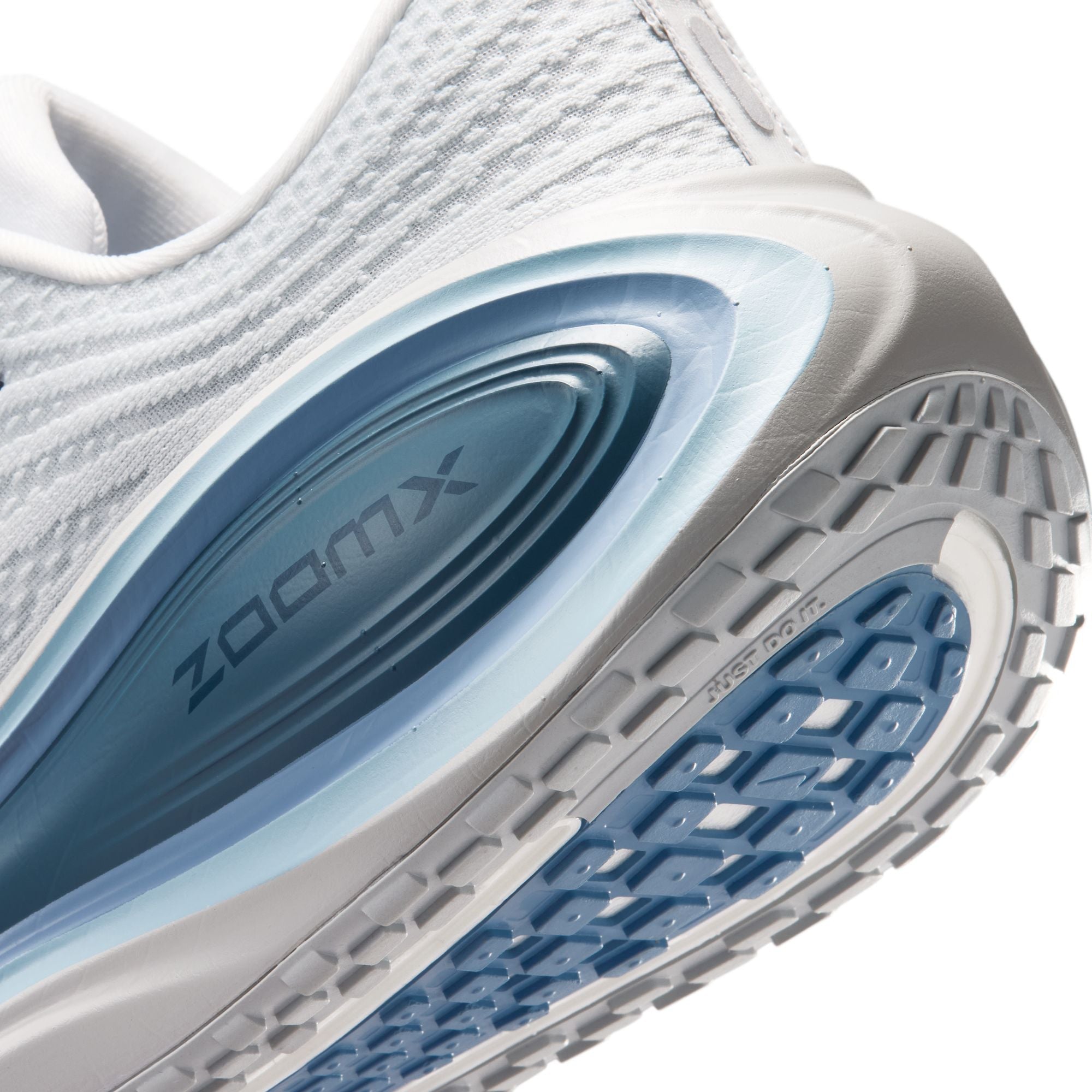 Men's Vomero Plus (111 - Off White/Obsidian-Grey Fog-Thunderstorm)