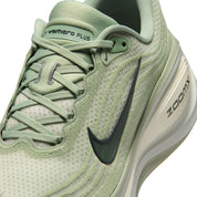 Men's Vomero Plus (301 - Jade Horizon/Black Spruce-Sail)