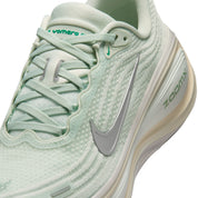 Women's Vomero Plus (004 - Light Silver/Metallic Silver)