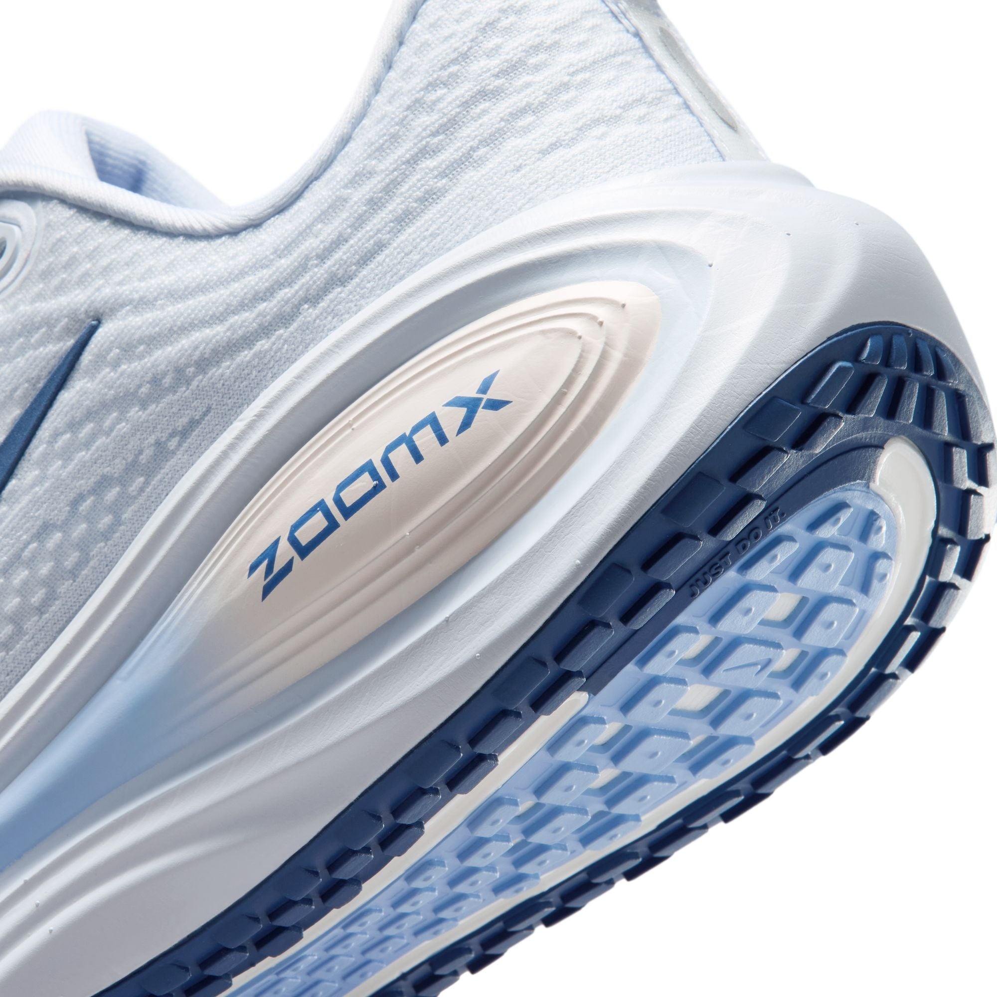 Women's Vomero Plus (108 - White/Mystic Navy-Aluminum-Football Grey)