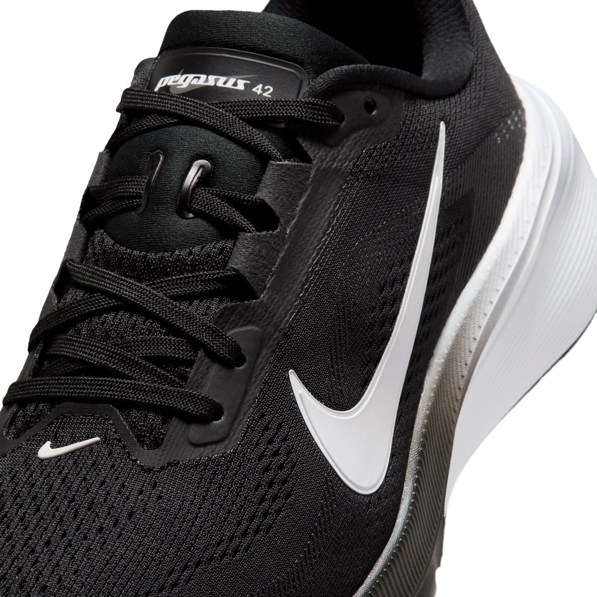Women's Pegasus 42 (001 - Black/White-Iron Grey)