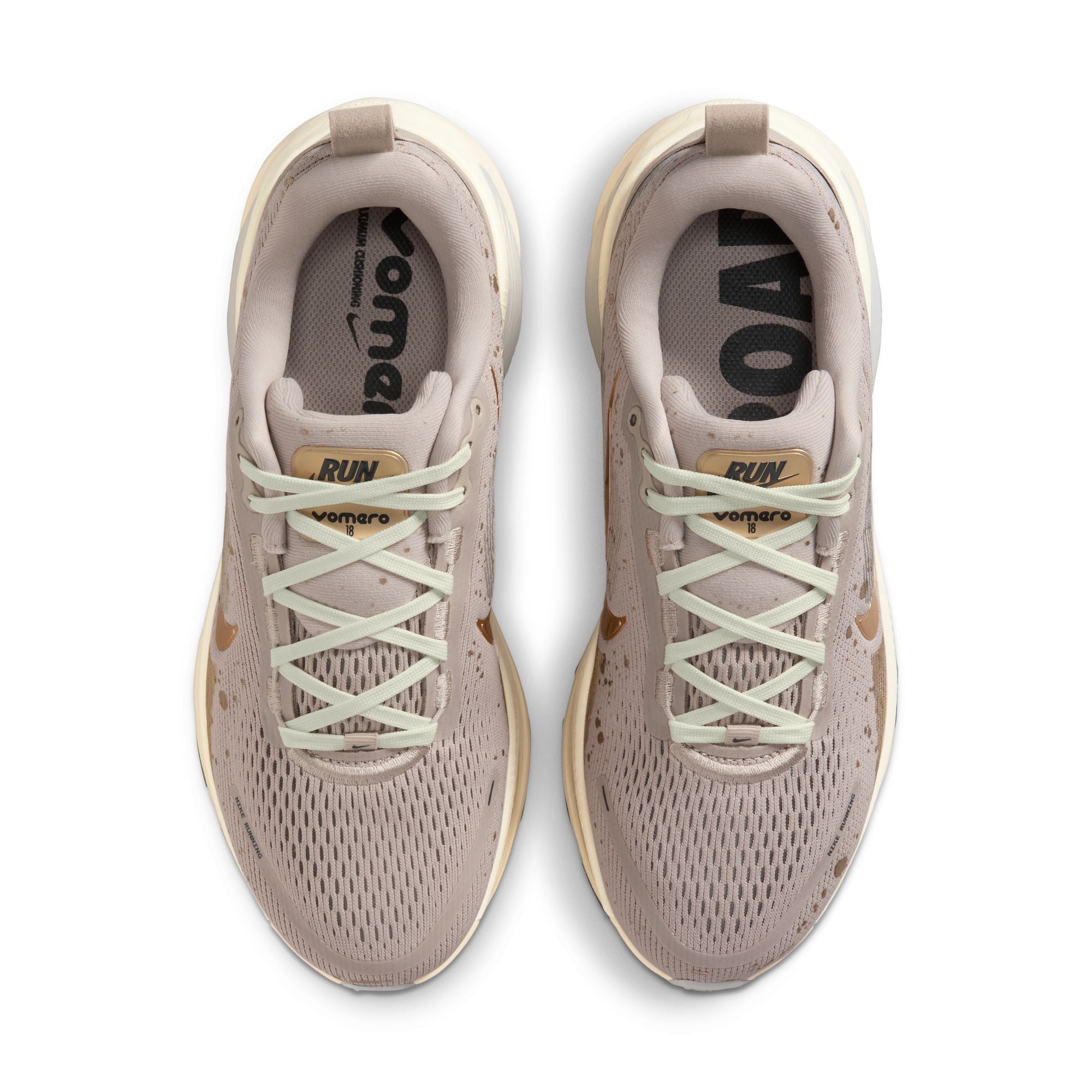 Women’s Vomero 18 SE (200 - Cream II/Mtlc Gold Grain-Coconut Milk)