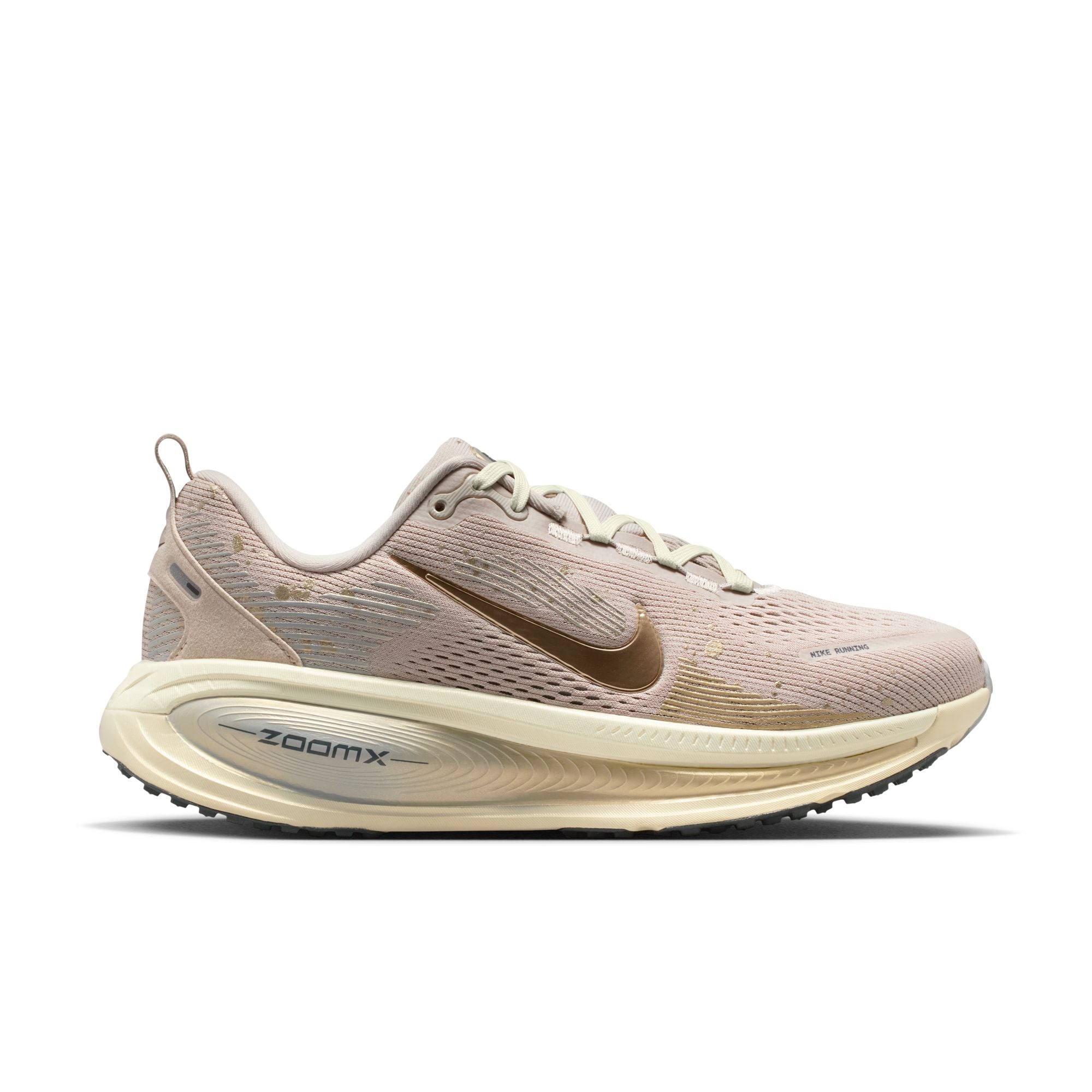 Women’s Vomero 18 SE (200 - Cream II/Mtlc Gold Grain-Coconut Milk)