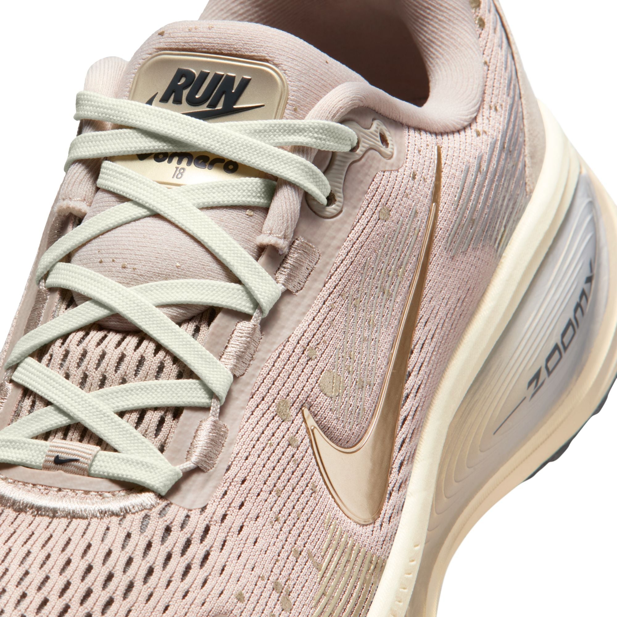 Women’s Vomero 18 SE (200 - Cream II/Mtlc Gold Grain-Coconut Milk)