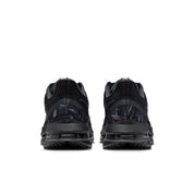 Men's Pegasus Premium (001 - Off Noir/Mtlc Dark Grey-Black-Iron)
