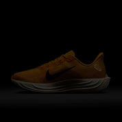 Men’s Pegasus Plus LV8 (700 - University Gold/Black-Laser Orange-Sail)