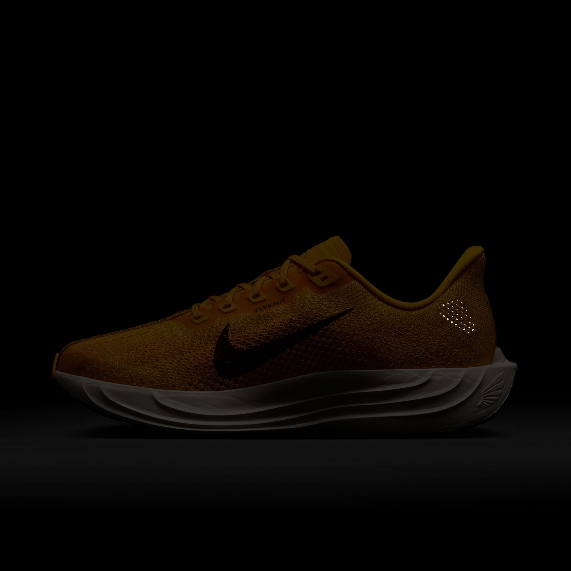 Men’s Pegasus Plus LV8 (700 - University Gold/Black-Laser Orange-Sail)