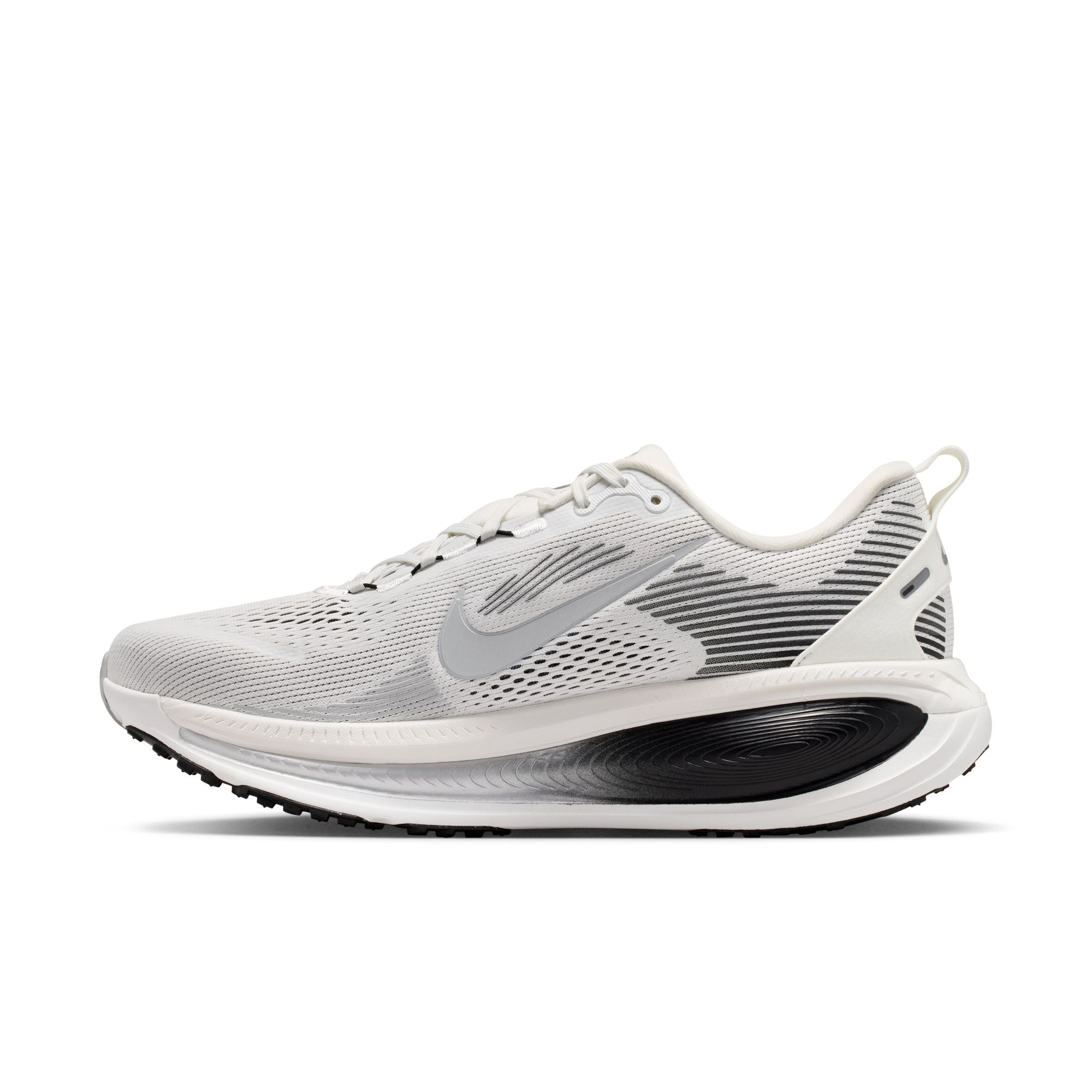 Men's Vomero 18 (100 - Summit White/Metallic Silver-Black)