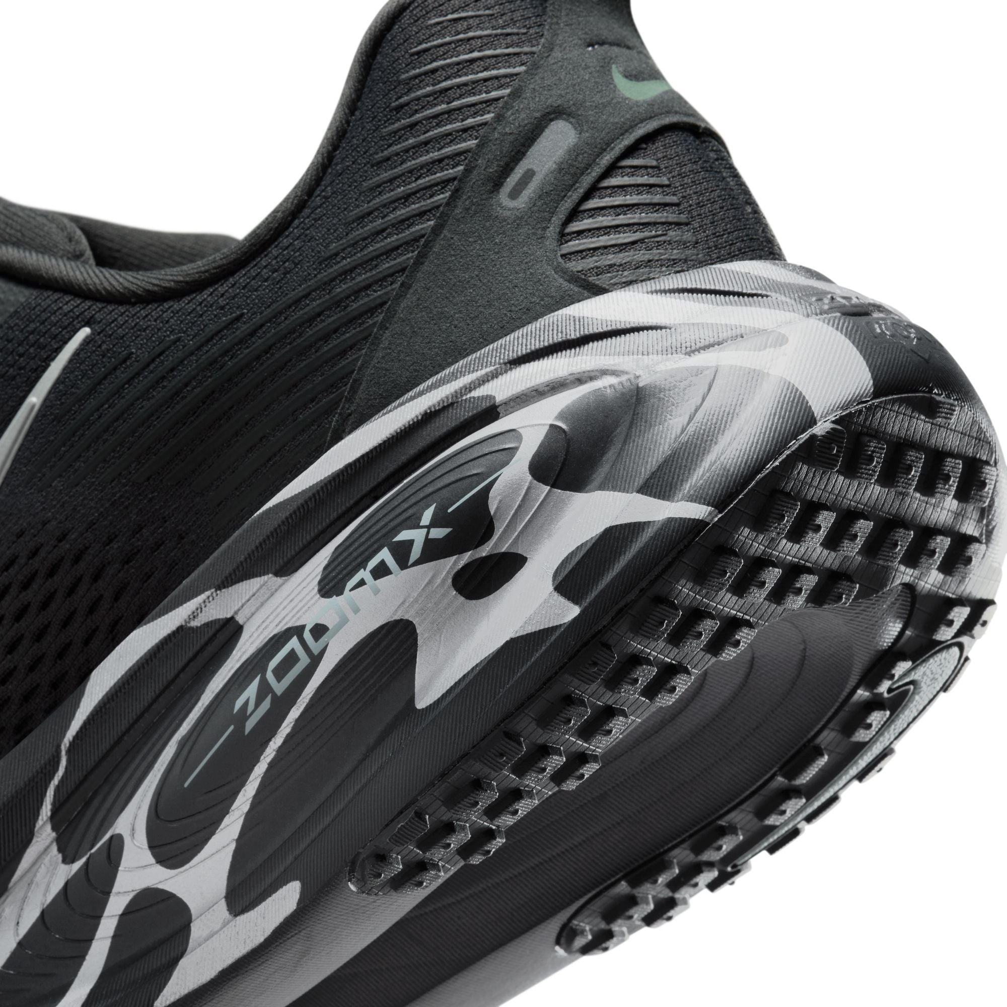Men's Vomero 18 (060 - Anthracite/Reflect Silver-Cannon)