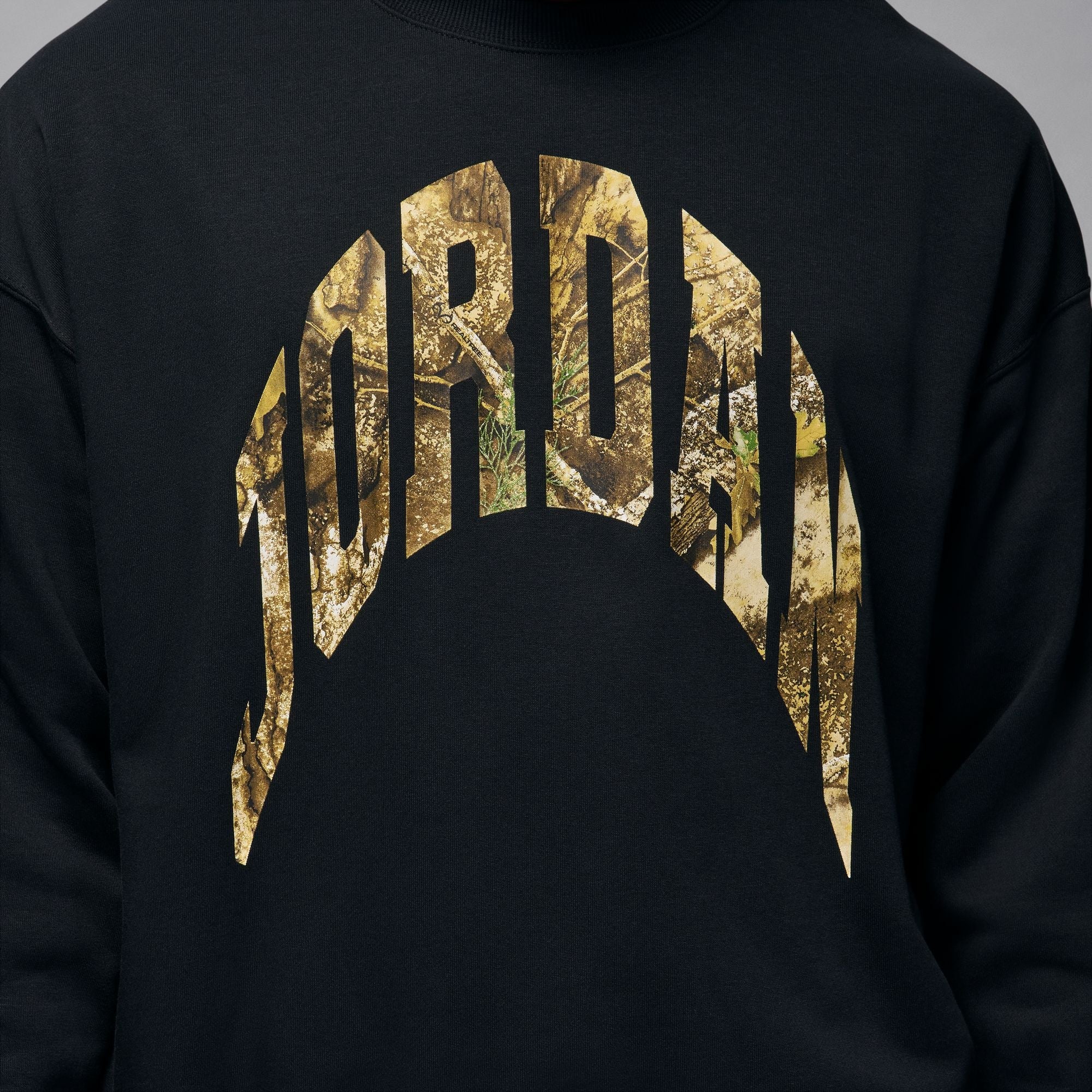 Men's Jordan Brooklyn French Terry Realtree Crew-Neck Sweatshirt - Black/Sail