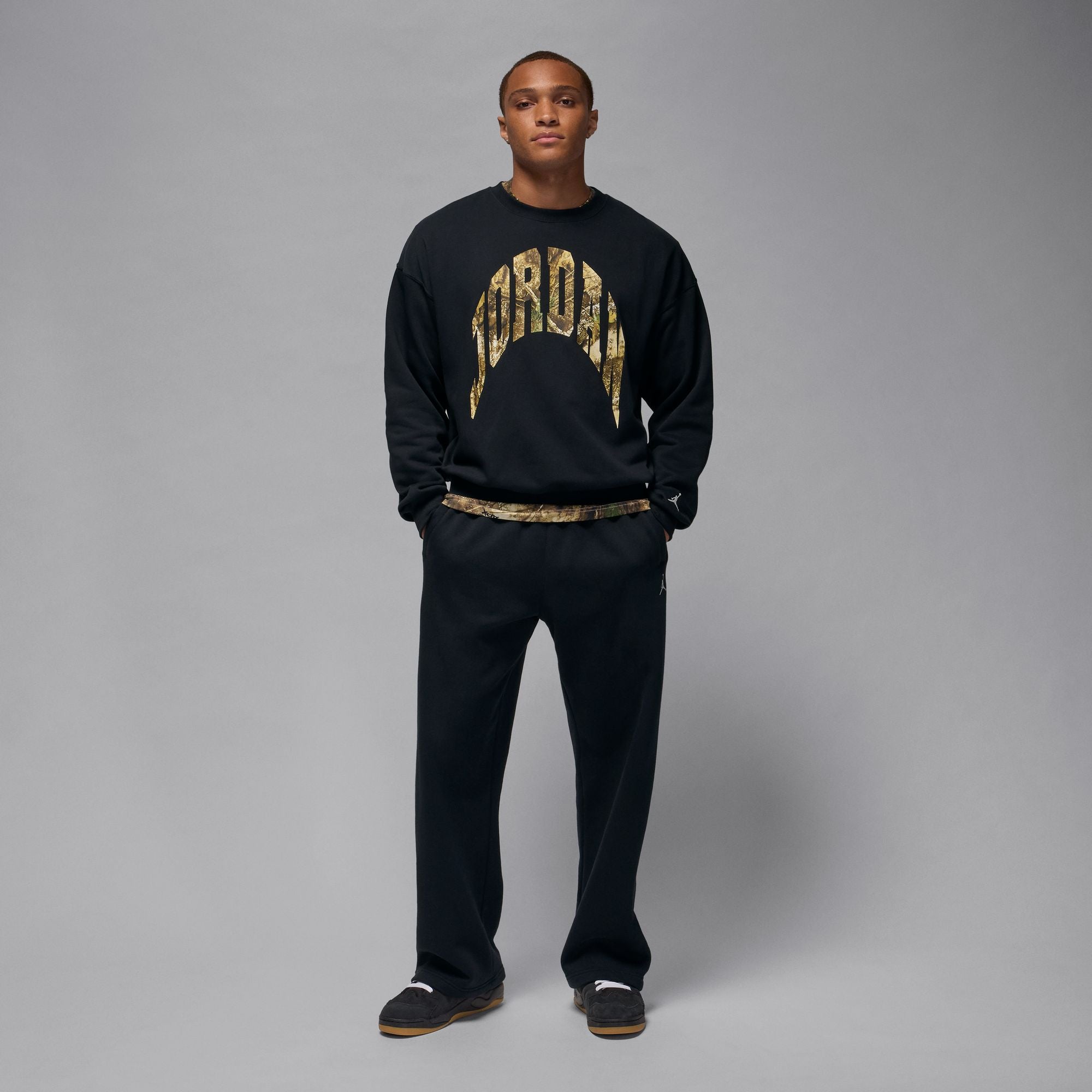 Men's Jordan Brooklyn French Terry Realtree Crew-Neck Sweatshirt - Black/Sail