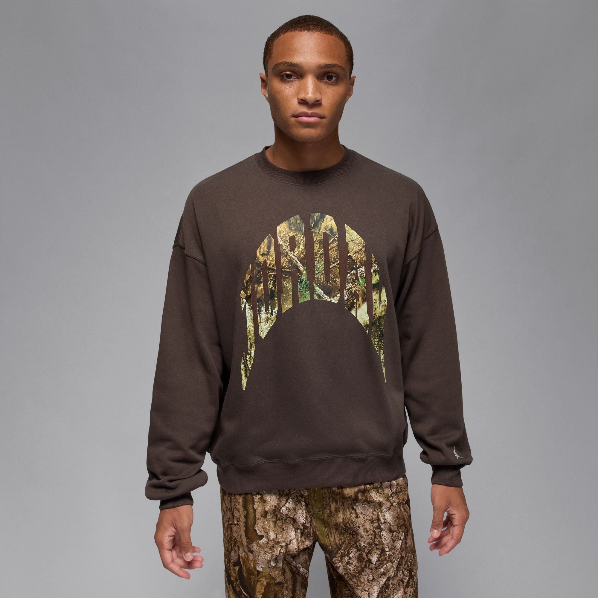 Men's Jordan Brooklyn French Terry Realtree Crew-Neck Sweatshirt - Baroque Brown/Sail