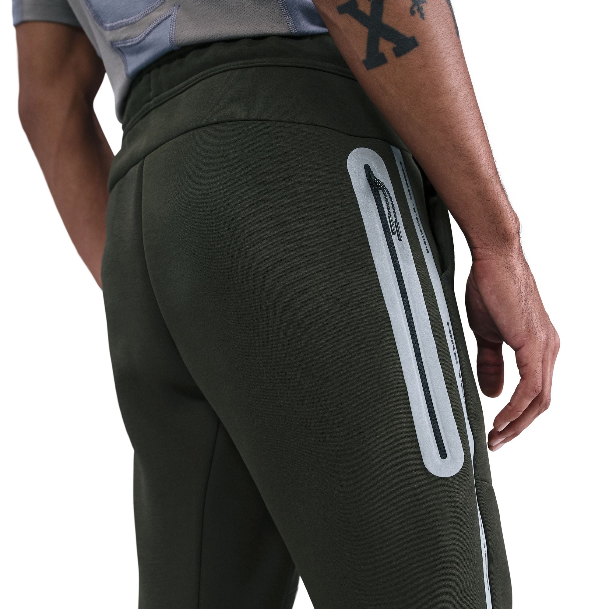 Men's Nike Tech Fleece Joggers with Reflective Accents - Sequoia/Black