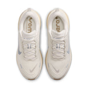 Men's Vomero Plus (100 - Sail/Metallic Silver-Coconut Milk)