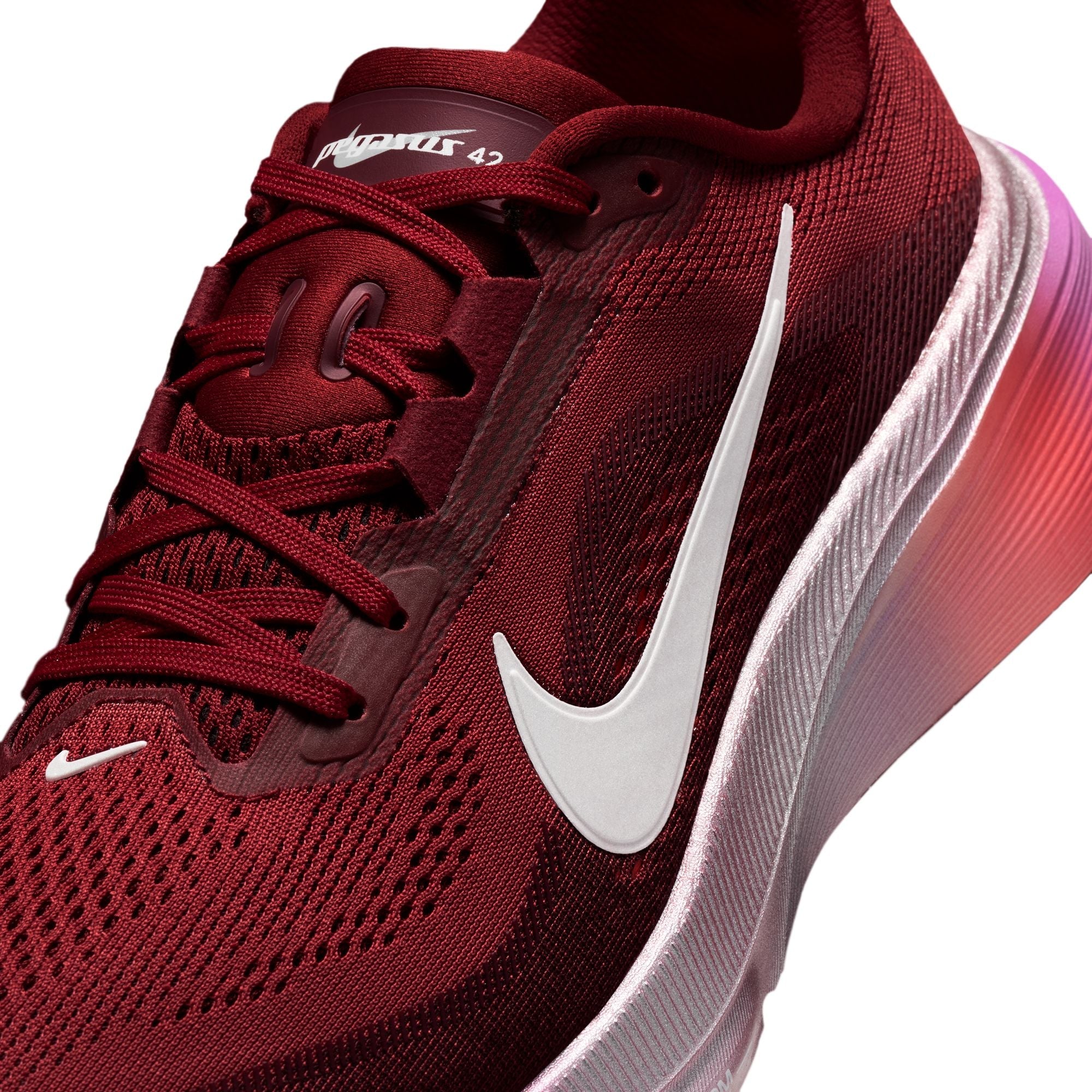 Women's Pegasus 42 SE (600 - Team Red/Barely Green-Atomic Pink)