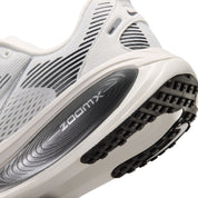 Women's Vomero 18 (101 - Summit White/Metallic Silver-Sail)