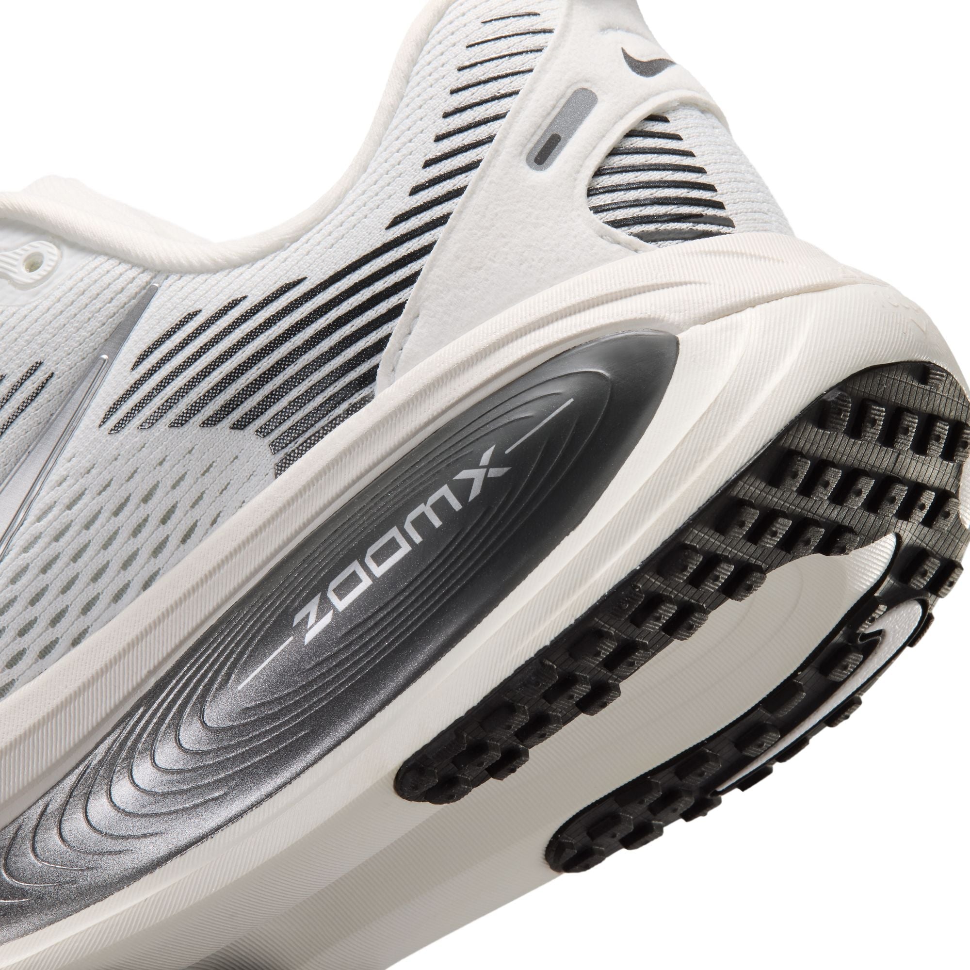 Women's Vomero 18 (101 - Summit White/Metallic Silver-Sail)