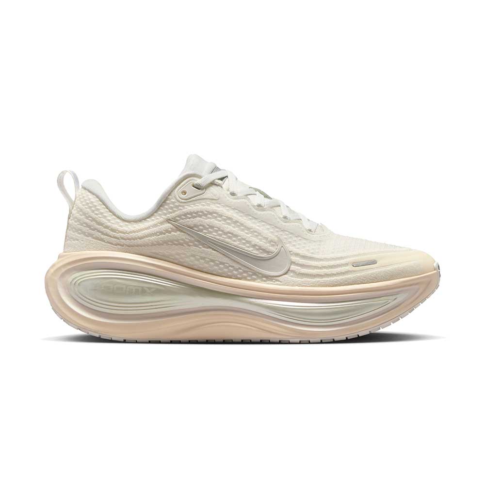 Women's Nike Vomero Plus  - Summit White/Chalk/Phantom/Pure Platinum - Regular (B)