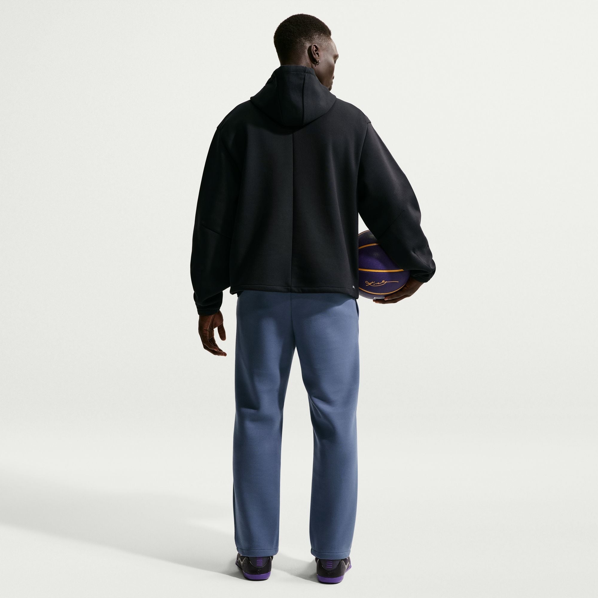 Men's Kobe Dri-FIT Fleece Pullover Basketball Hoodie - Black/White
