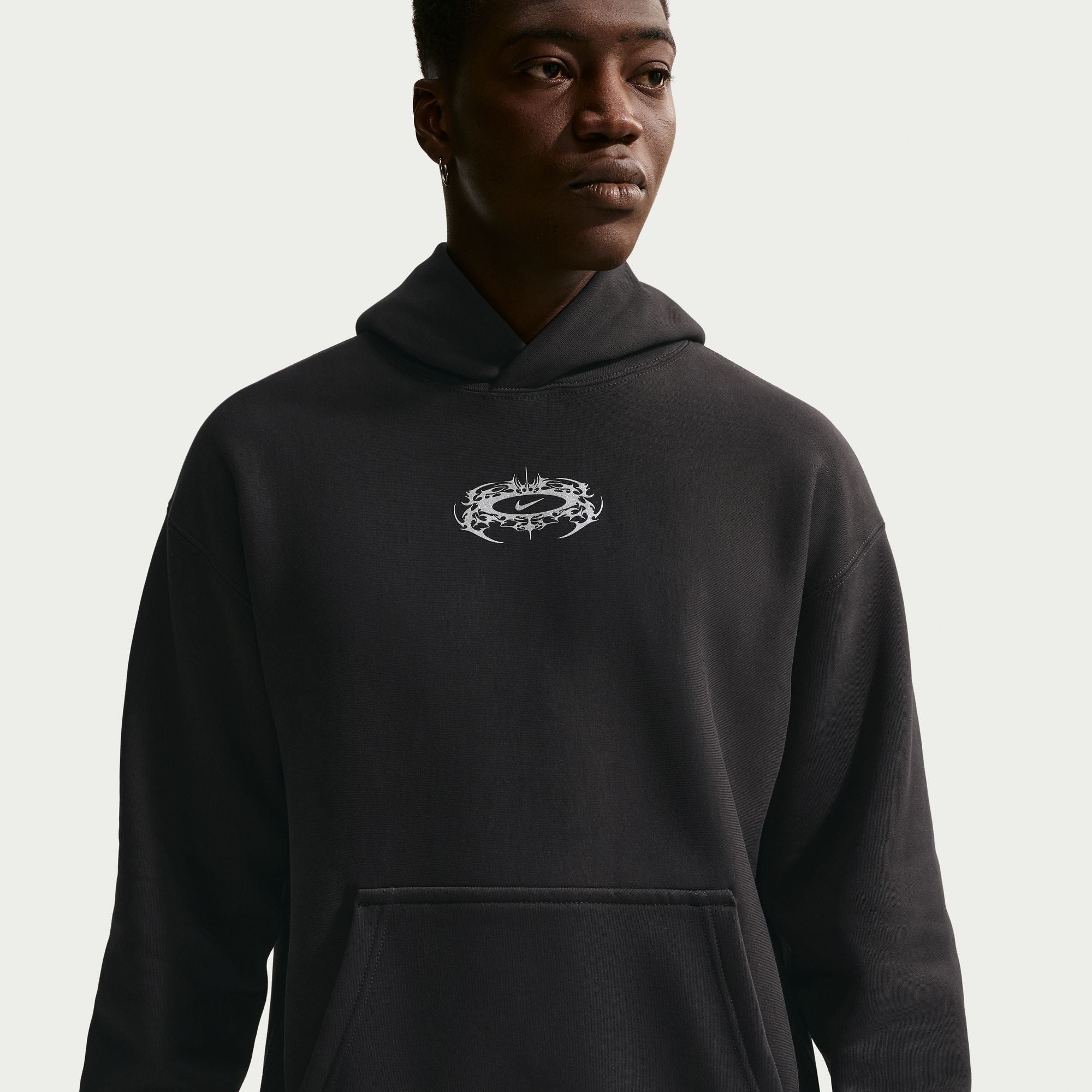 Men's Nike Solo Swoosh Lightning Graphic Fleece Pullover Hoodie - Off Noir