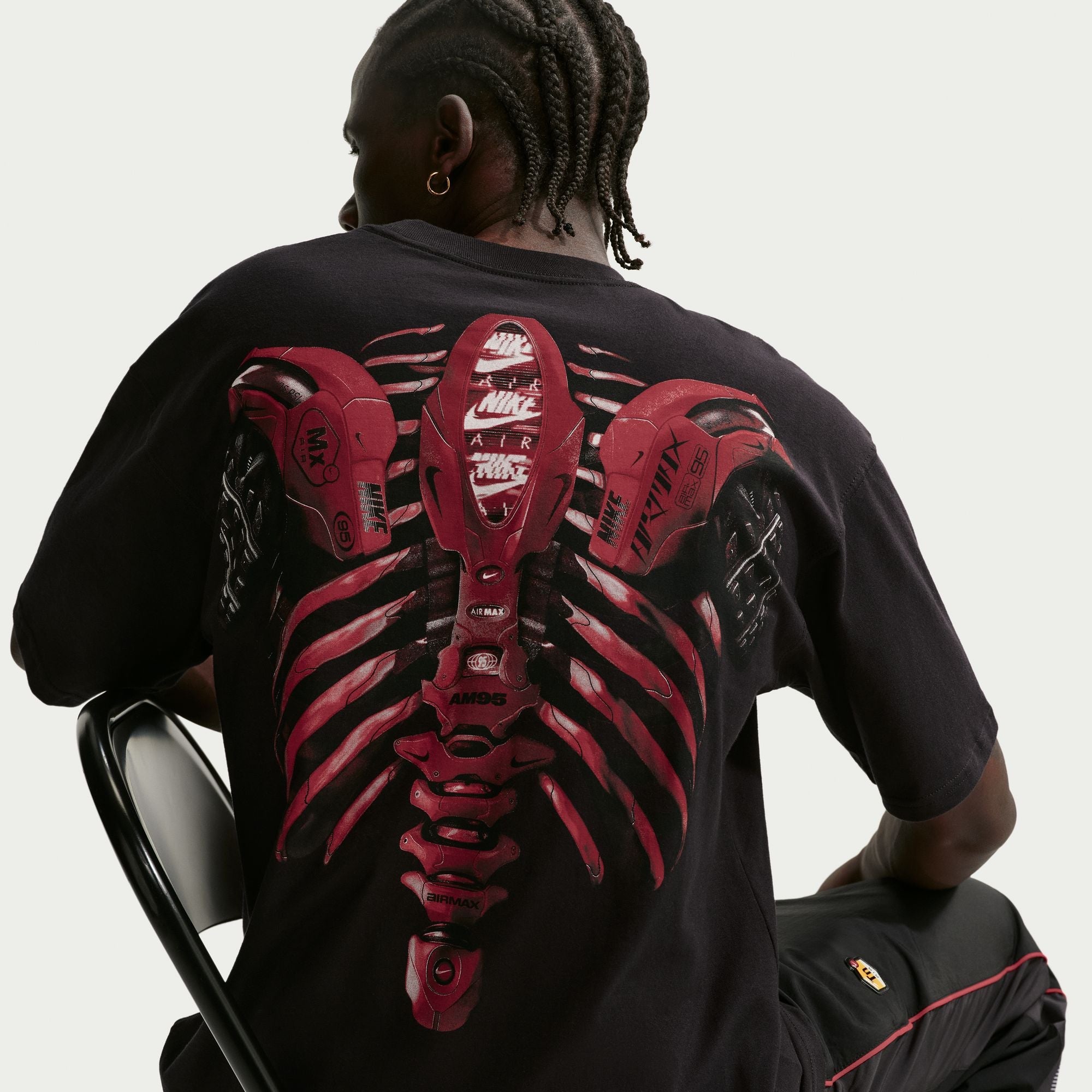 Men's Nike Sportswear Max90 T-Shirt - Black/Team Crimson