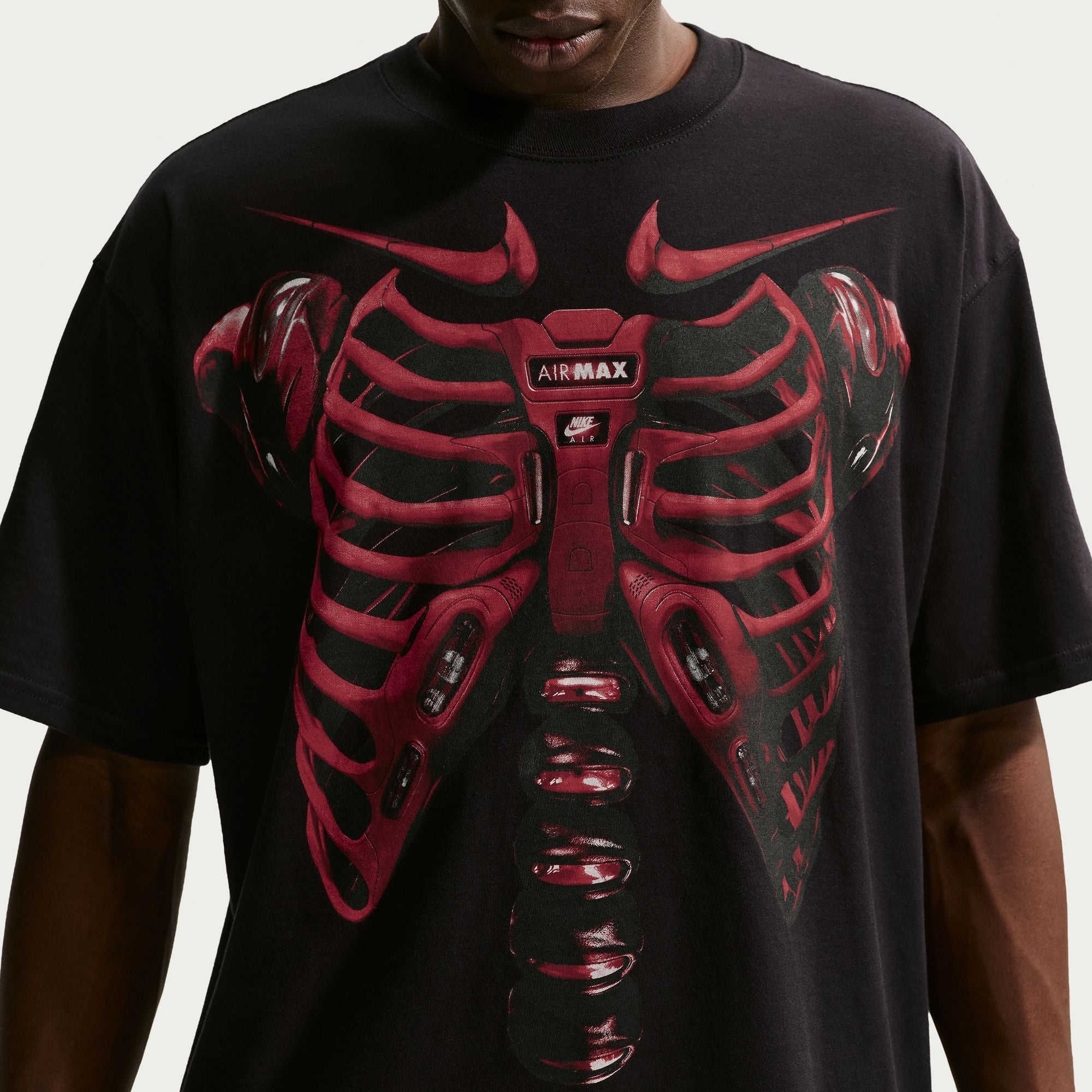 Men's Nike Sportswear Max90 T-Shirt - Black/Team Crimson