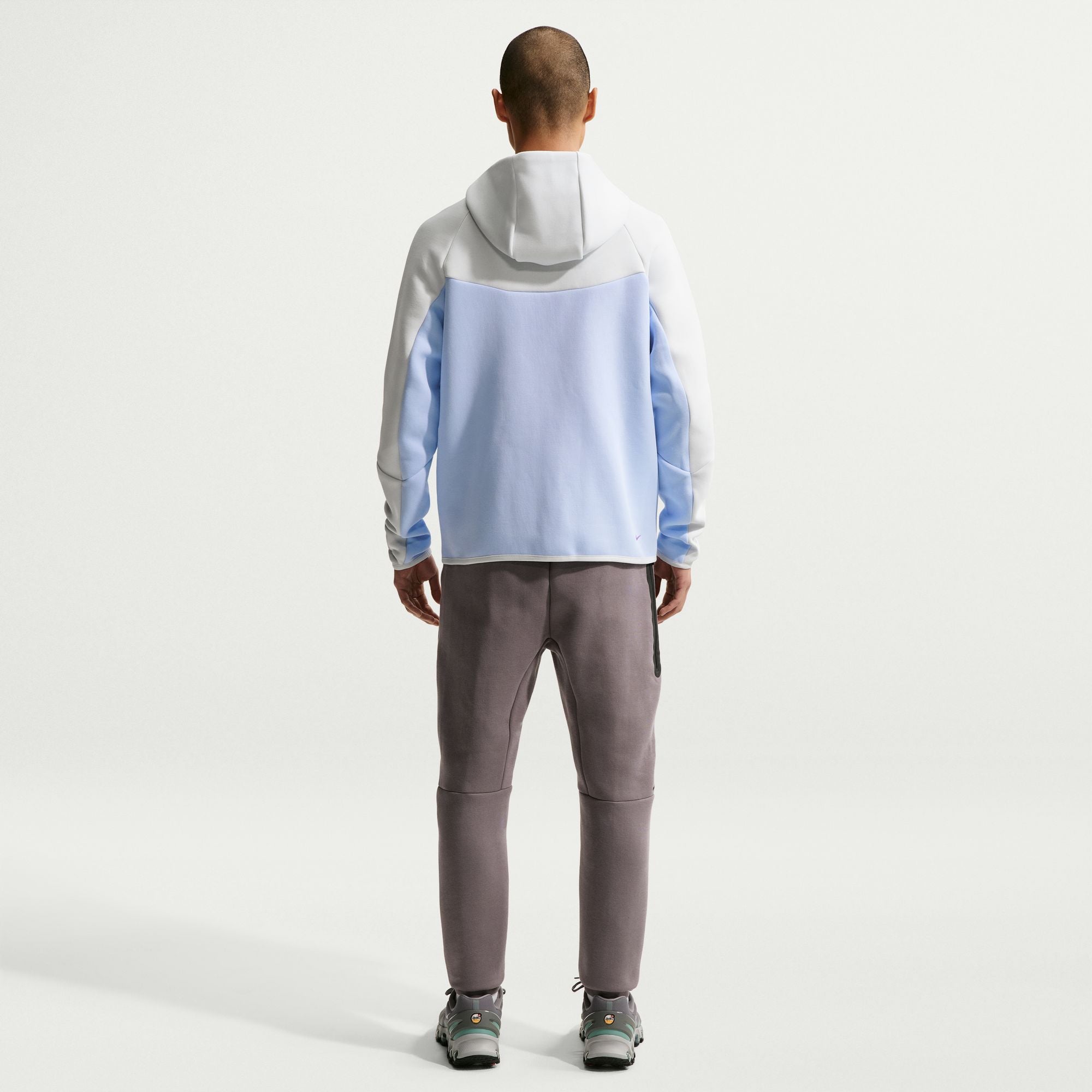 Men's Nike Tech Fleece Air Max Full-Zip Windrunner Jacket - Off White/Hydrogen Blue/Bright Violet